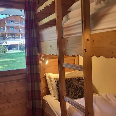 A1/2, 3 Bedroom Next To The Lift Apartment