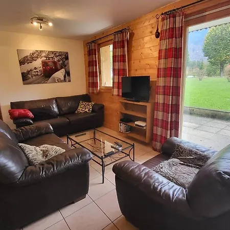 A1/2, 3 Bedroom Next To The Lift Apartment *